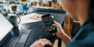 Best Investment Platforms for Beginners: A Simple Guide to Starting to Invest Safely and Confidently